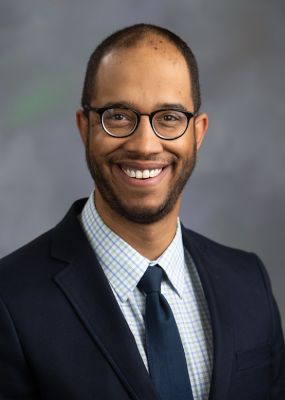 Portrait photo of Chuck Williams
