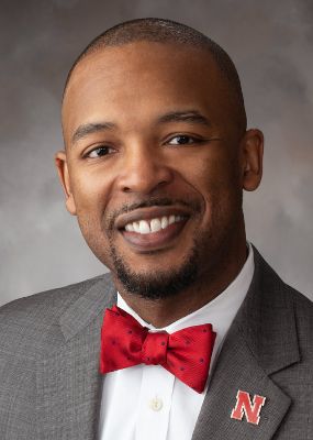 Portrait photo of Dr. Marco Barker