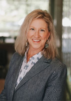 Portrait photo of Rhonda Page